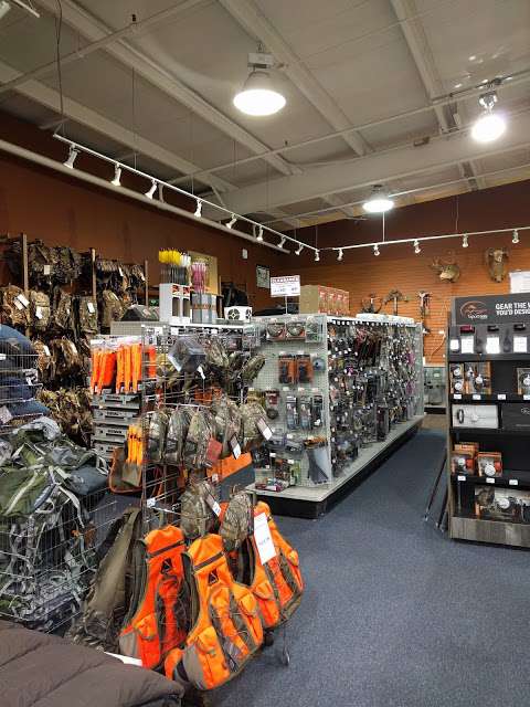 Wholesale Sports Outdoor Outfitters